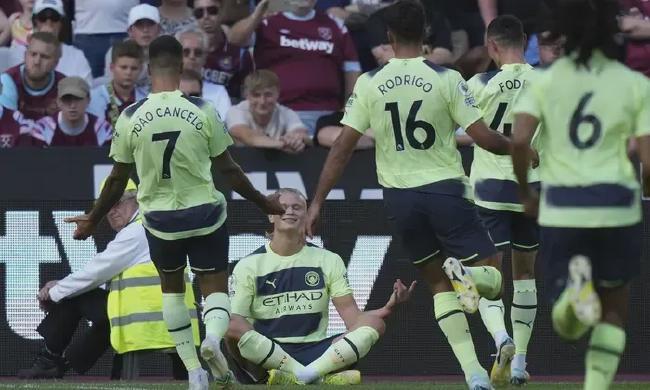 全市场：梅努是那不勒斯的首选，佩莱格里尼和米雷蒂也是候选（全市场：那不勒斯头号目标为梅努，佩莱格里尼与米雷蒂列入备选）