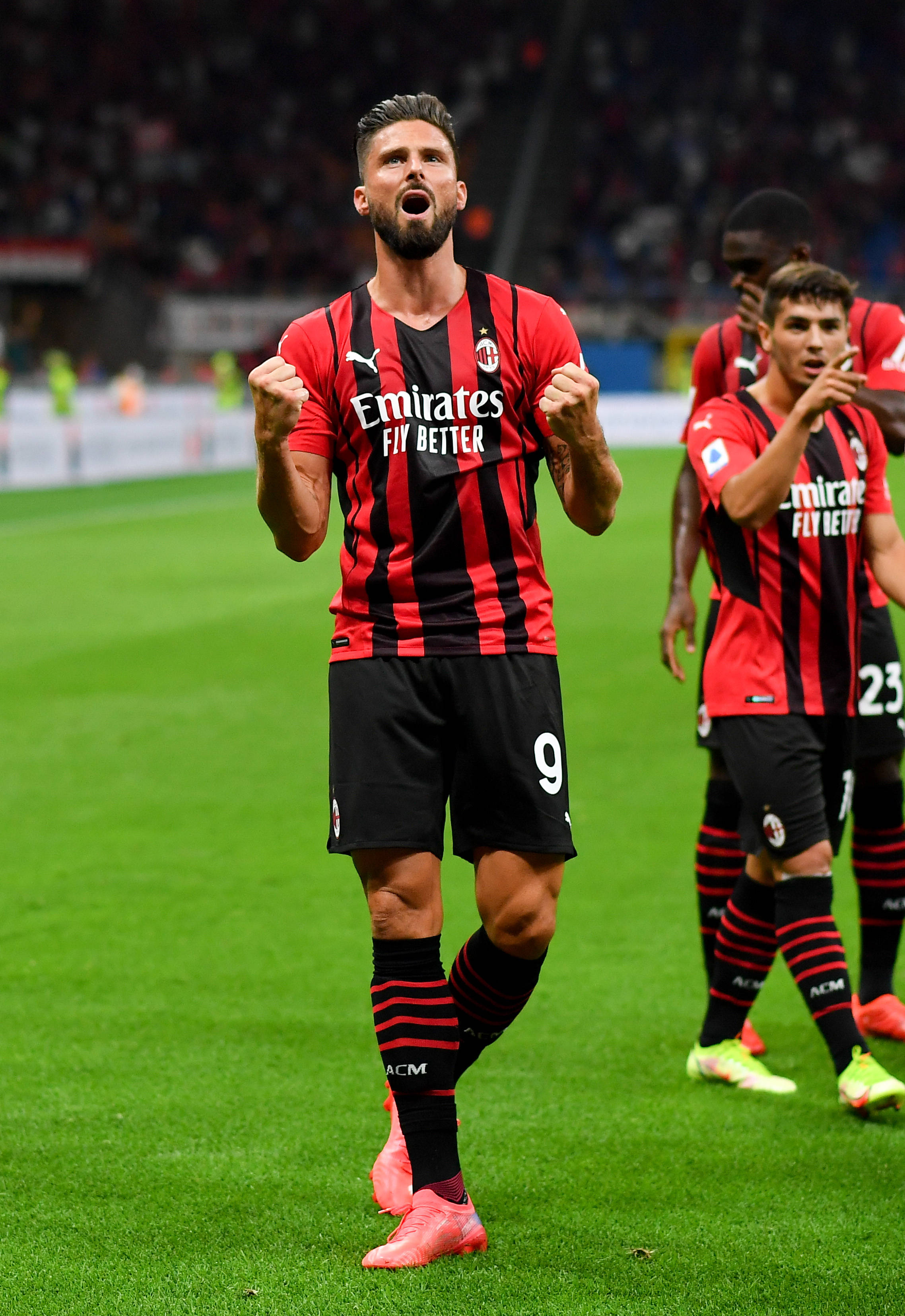 卡拉格：斯凯利是天才球员，对他未入选英格兰大名单感到惊讶