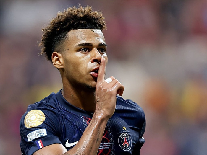 国土面积狭小，主帅回家照顾病妻，库拉索为啥能挺进世界杯？（版图袖珍、主帅返家护病妻，库拉索凭什么闯进世界杯？）