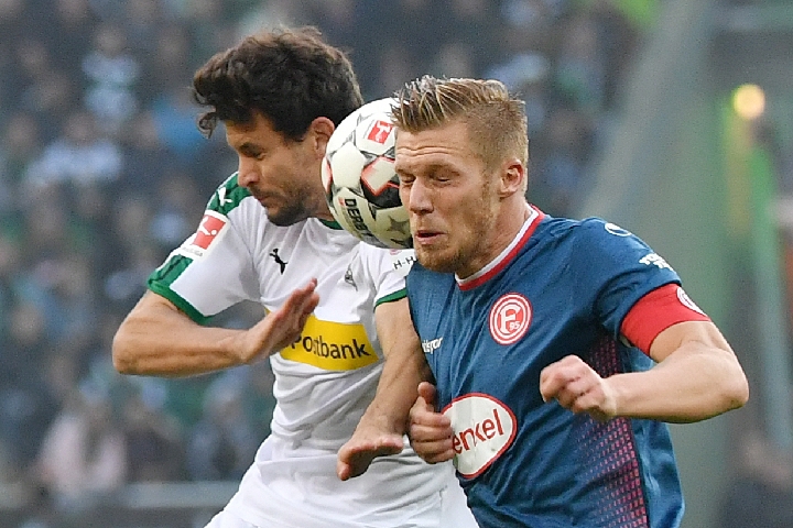 西甲12月最佳教练候选：弗里克、冈萨雷斯以及吉拉德斯入围（西甲12月最佳教练提名出炉：弗里克、冈萨雷斯、吉拉德斯入选）