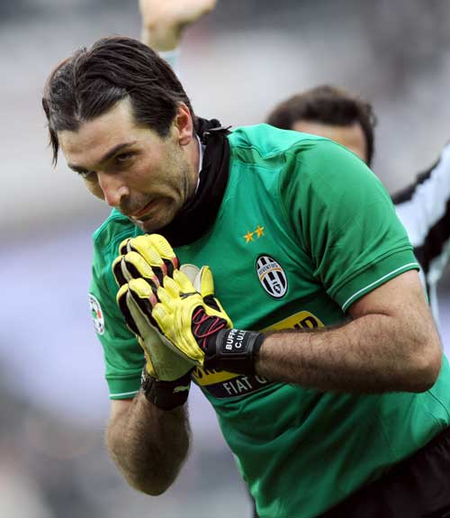 下家会是谁？博主：李提香离开浙江队，球员将是转会市场大鱼（博主称李提香已离开浙江队，或成转会市场大鱼，下家花落谁家？）