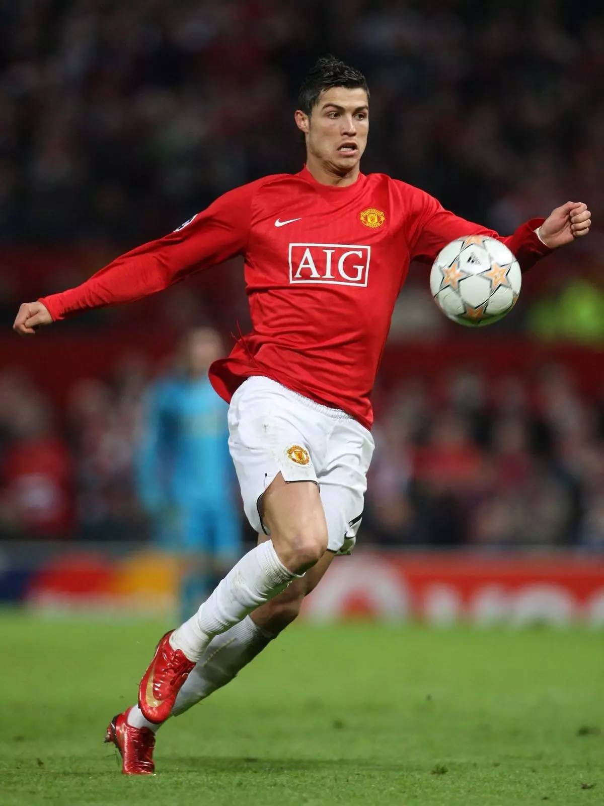 林诗栋说感谢大哥大姐莎头绷不住了林诗栋发言莎头表情亮了（林诗栋发言致谢大哥大姐，莎头绷不住笑容亮起）