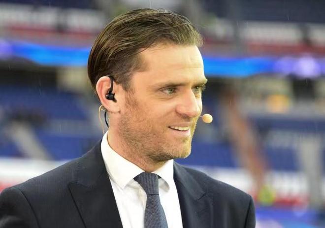 拜仁官方：后卫博埃因病缺席与斯图加特的比赛（拜仁官宣：后卫博埃因病无缘战斯图加特）