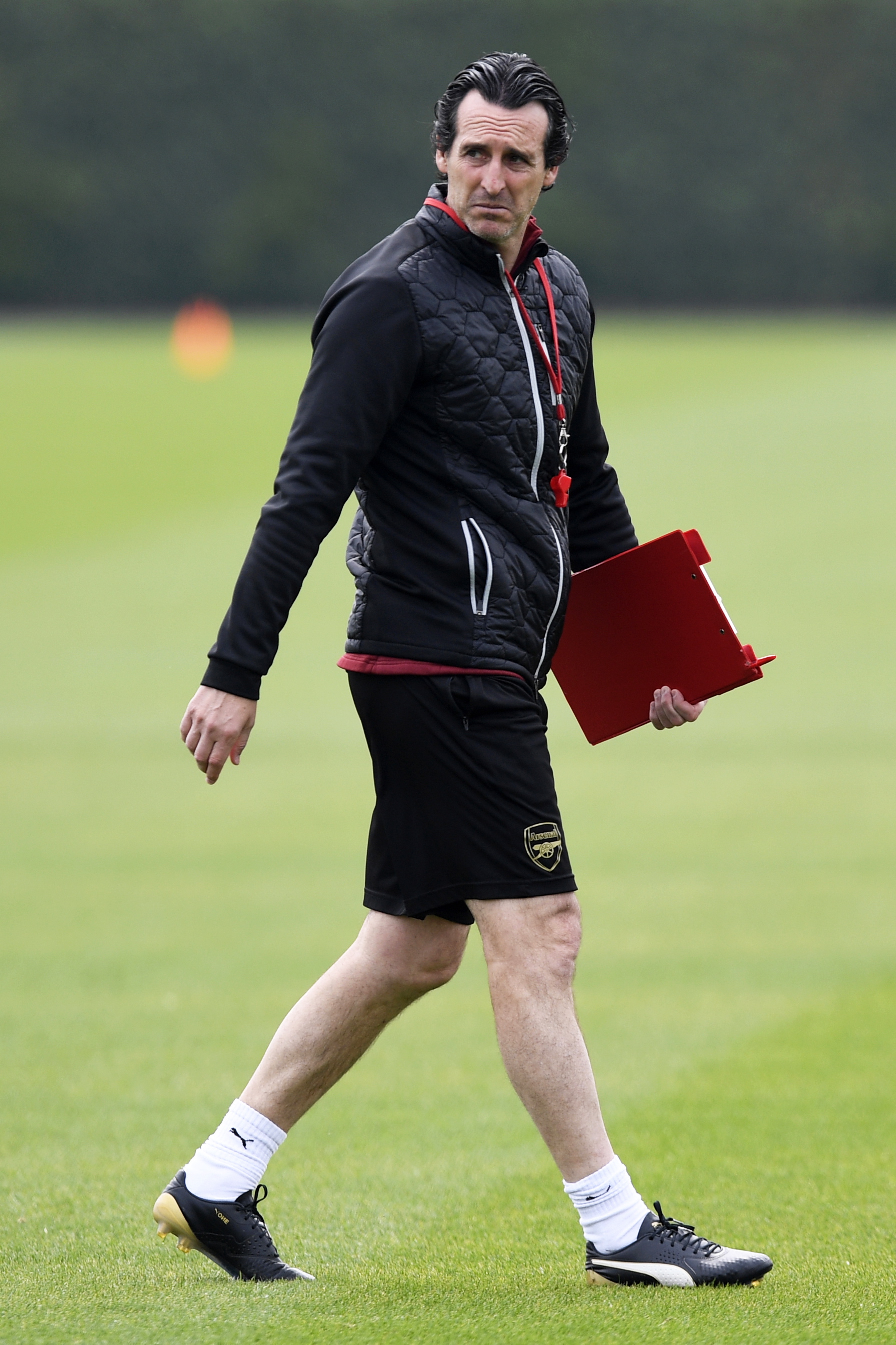 阿森纳成为第二支，在小组赛／联赛阶段10连胜的英伦球队